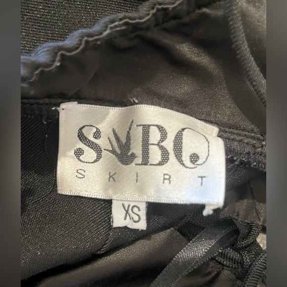 ❌SOLD❌ Black Playsuit - Picture 3 of 5